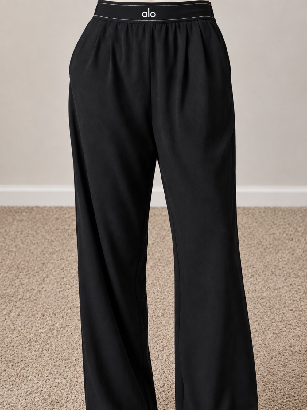ALO Yoga Black Wide-Leg Pull-On Pants